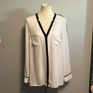 H&M — Black and White Contrast Top
